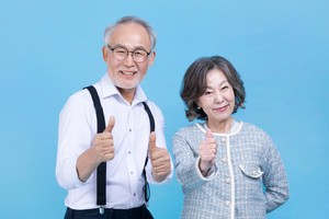 Socially connected seniors better prepared for death: report