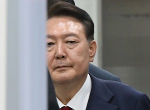 Court orders Yoon to compensate 105 claimants for distress caused by martial law crisis