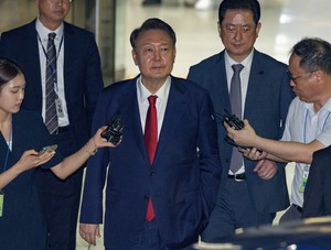 Defining week ahead for ex-presidential couple