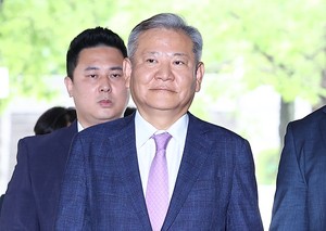 Ex-interior minister arrested over alleged role in martial law bid